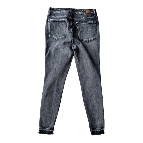 JUDY BLUE Gray Distressed Skinny Jeans - Size 11/30 - PERFECT CONDITION! - Picture 5 of 8